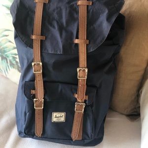 Herschel Little America Backpack (unisex)